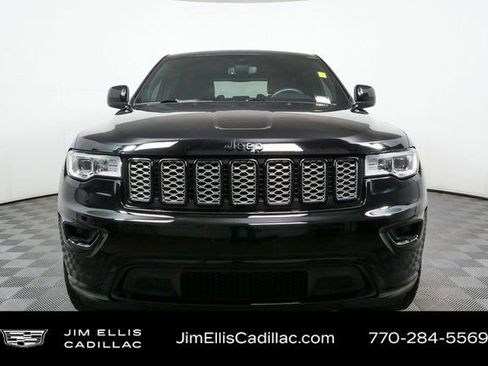 Used 2019 Jeep Grand Cherokee Altitude image 34