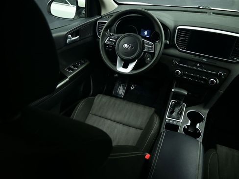 Certified 2020 Kia Sportage LX image 16