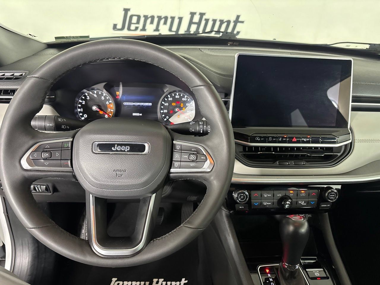Used 2025 Jeep Compass Limited AWD/4WD image 15