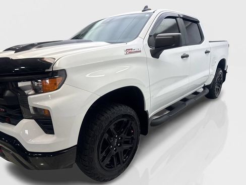 Used 2024 Chevrolet Silverado 1500 Custom Trail Boss AWD/4WD image 11