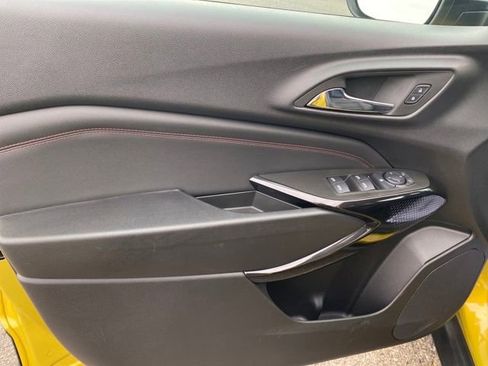 Used 2024 Chevrolet Trax RS w/ Driver Confidence Package image 15