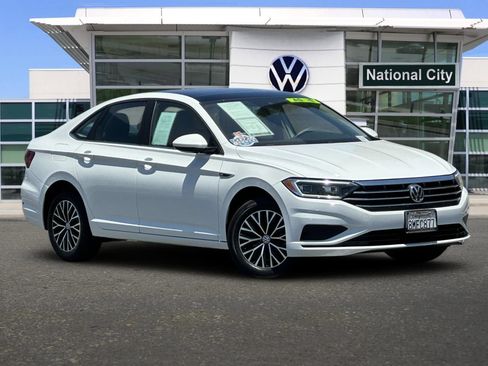 Used 2019 Volkswagen Jetta SEL FWD image 2