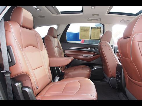 Used 2019 Buick Enclave Avenir w/ Avenir Technology Package image 21