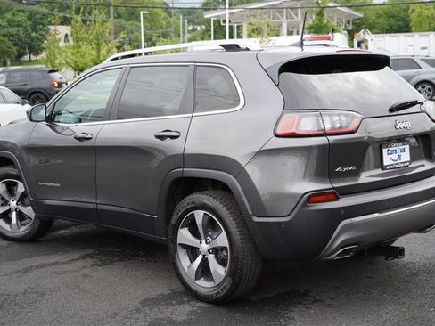 Used 2019 Jeep Cherokee Limited w/ Technology Group image 4