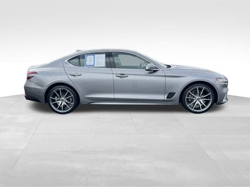 Used 2023 Genesis G70 2.0T image 8