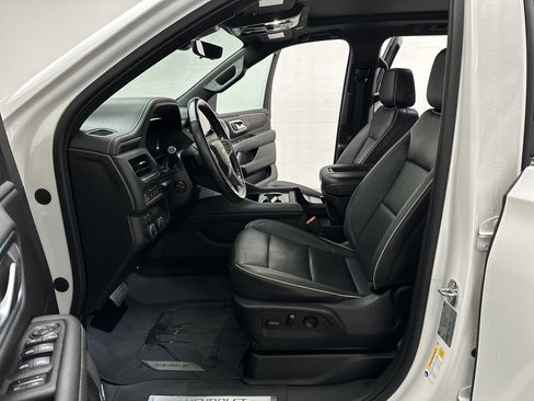 Used 2022 Chevrolet Tahoe Premier AWD/4WD image 19