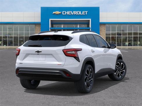 New 2026 Chevrolet Trax RS image 4