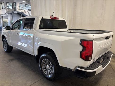 Used 2024 Chevrolet Colorado LT RWD image 6