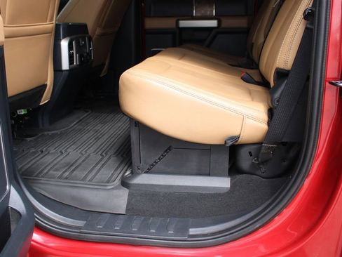 Certified 2022 Ford F250 Lariat w/ Tremor Off-Road Package image 12