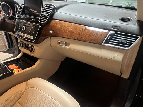 Used 2016 Mercedes-Benz GLE 400 4MATIC image 23