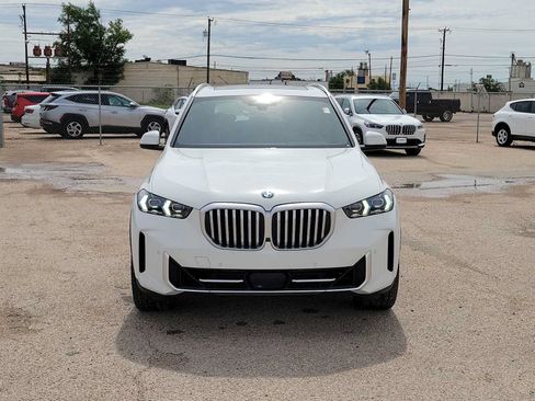 Used 2025 BMW X5 sDrive40i w/ Premium Package RWD image 3