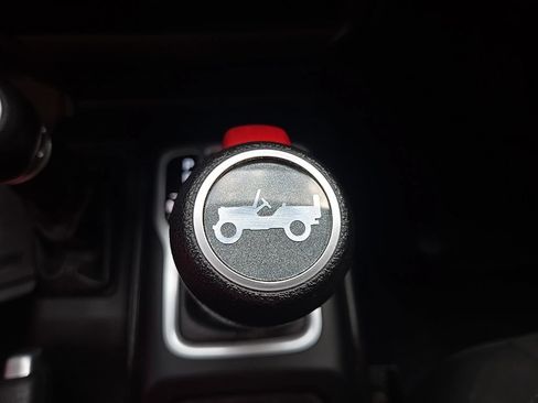 Used 2018 Jeep Wrangler Unlimited Sport S AWD/4WD image 59