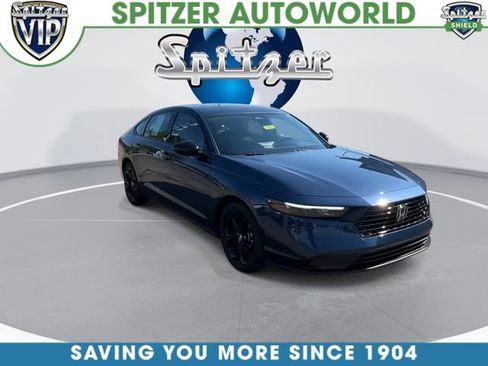 Used 2025 Honda Accord SE image 2