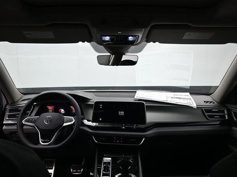 New 2026 Volkswagen Atlas Peak Edition image 6