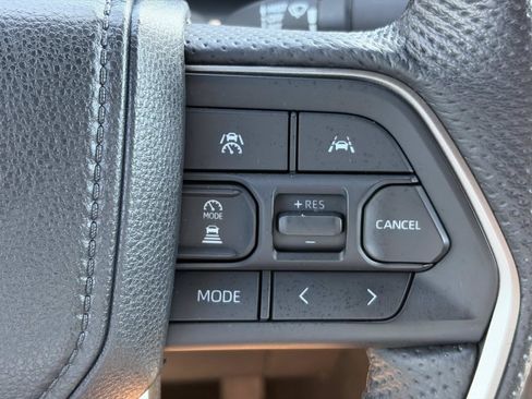 Used 2024 Toyota Tacoma SR5 AWD/4WD image 25