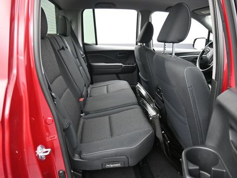 Used 2025 Honda Ridgeline Sport image 32