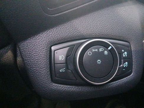 Used 2017 Ford Escape SE image 31