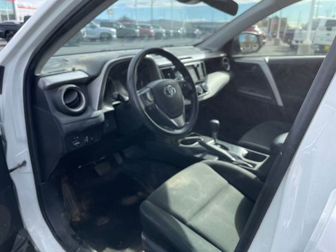 Used 2018 Toyota RAV4 LE w/ All Weather Liner Package image 10