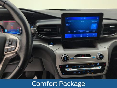 Used 2020 Ford Explorer XLT w/ Equipment Group 202A AWD/4WD image 19