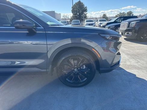 Used 2023 Honda CR-V Sport Touring image 3