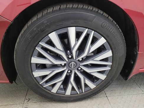Used 2023 Nissan Altima 2.5 SV FWD image 31