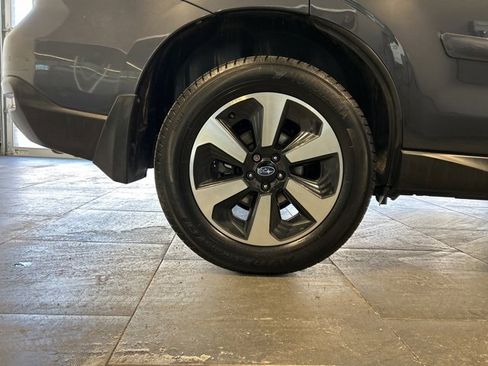 Used 2018 Subaru Forester 2.5i Premium image 41