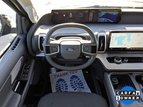 Certified 2025 Ford Expedition Active image 19