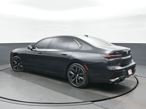 Used 2023 BMW 760i xDrive 760i xDrive w/ Luxury Rear Seating Package image 5