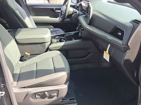 New 2026 Chevrolet Tahoe Premier AWD/4WD image 10