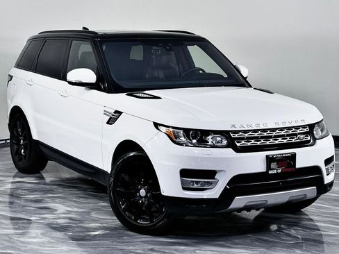 Used 2017 Land Rover Range Rover Sport HSE image 3