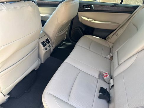 Used 2016 Subaru Outback 2.5i Limited image 41