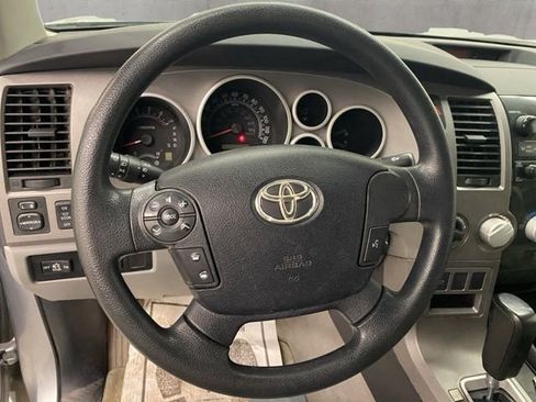 Used 2011 Toyota Tundra 4x4 CrewMax w/ SR5 Pkg image 14