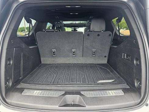Used 2021 Chevrolet Suburban RST w/ Luxury Package AWD/4WD image 16