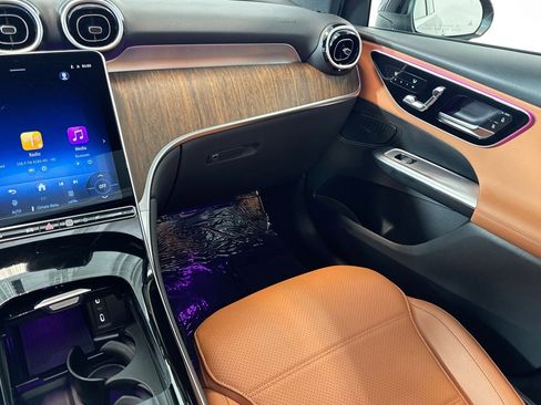 Used 2026 Mercedes-Benz GLC 300 4MATIC image 21