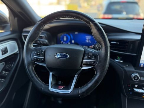 Used 2020 Ford Explorer ST w/ Premium Technology Package AWD/4WD image 36