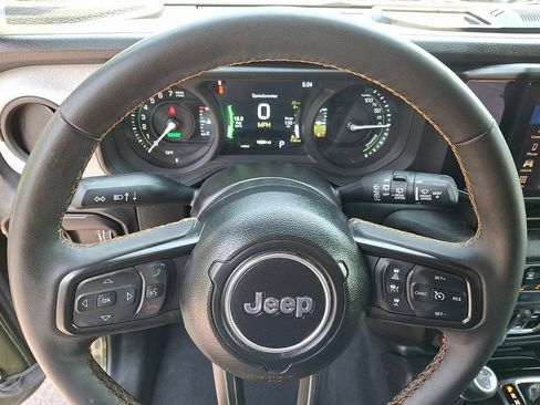 Certified 2024 Jeep Wrangler Unlimited AWD/4WD image 18