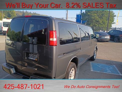 Used 2017 Chevrolet Express 2500 LS RWD image 7