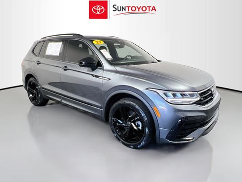 Used 2023 Volkswagen Tiguan SE R-Line FWD image 1