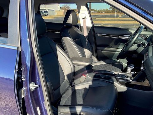 Used 2024 Kia Seltos EX image 8