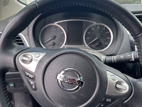 Used 2019 Nissan Sentra SV image 7