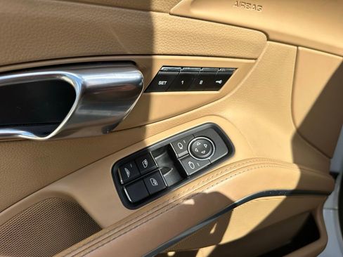 Used 2017 Porsche 911 Carrera image 21