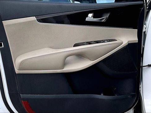 Used 2020 Kia Sorento EX image 22