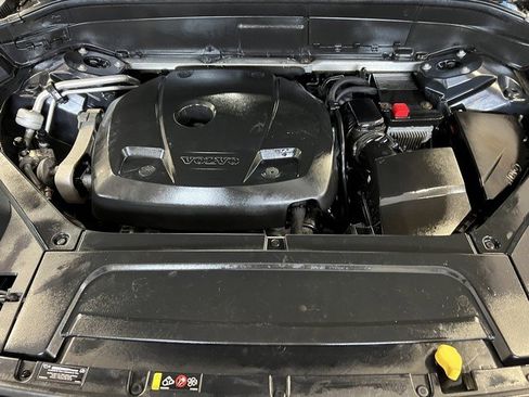 Used 2016 Volvo XC90 T6 Inscription w/ Vision Package image 12