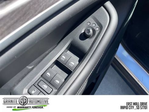 Used 2024 Jeep Grand Cherokee Limited 4xe AWD/4WD image 12