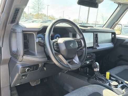 Used 2025 Ford Bronco Big Bend image 10