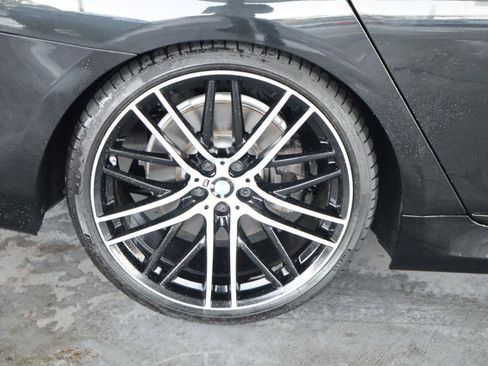 Used 2017 BMW 740i RWD image 5