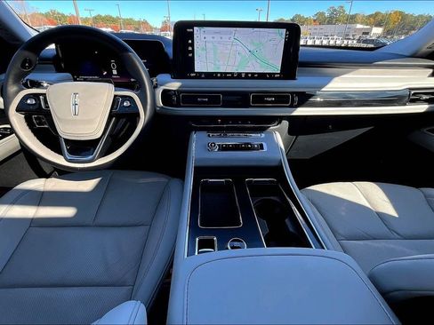 Used 2025 Lincoln Aviator Reserve w/ Jet Appearance Package image 15