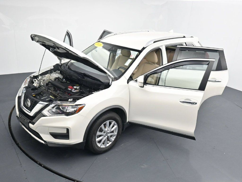 Used 2018 Nissan Rogue SV AWD/4WD image 40