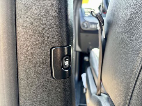 Used 2017 Dodge Grand Caravan GT FWD image 18