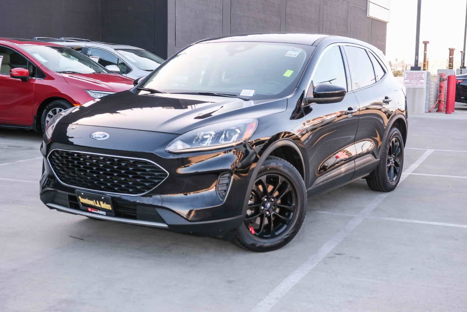 Used 2020 Ford Escape SE AWD/4WD image 1